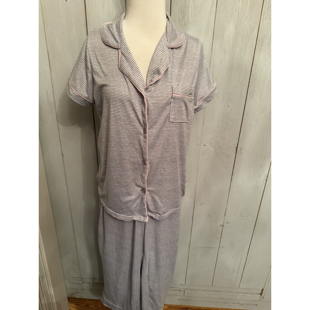 TAHARI Super soft & Cozy 2 PC Pajama Set In Grey & White Pink Trim Size M - Picture 4 of 11